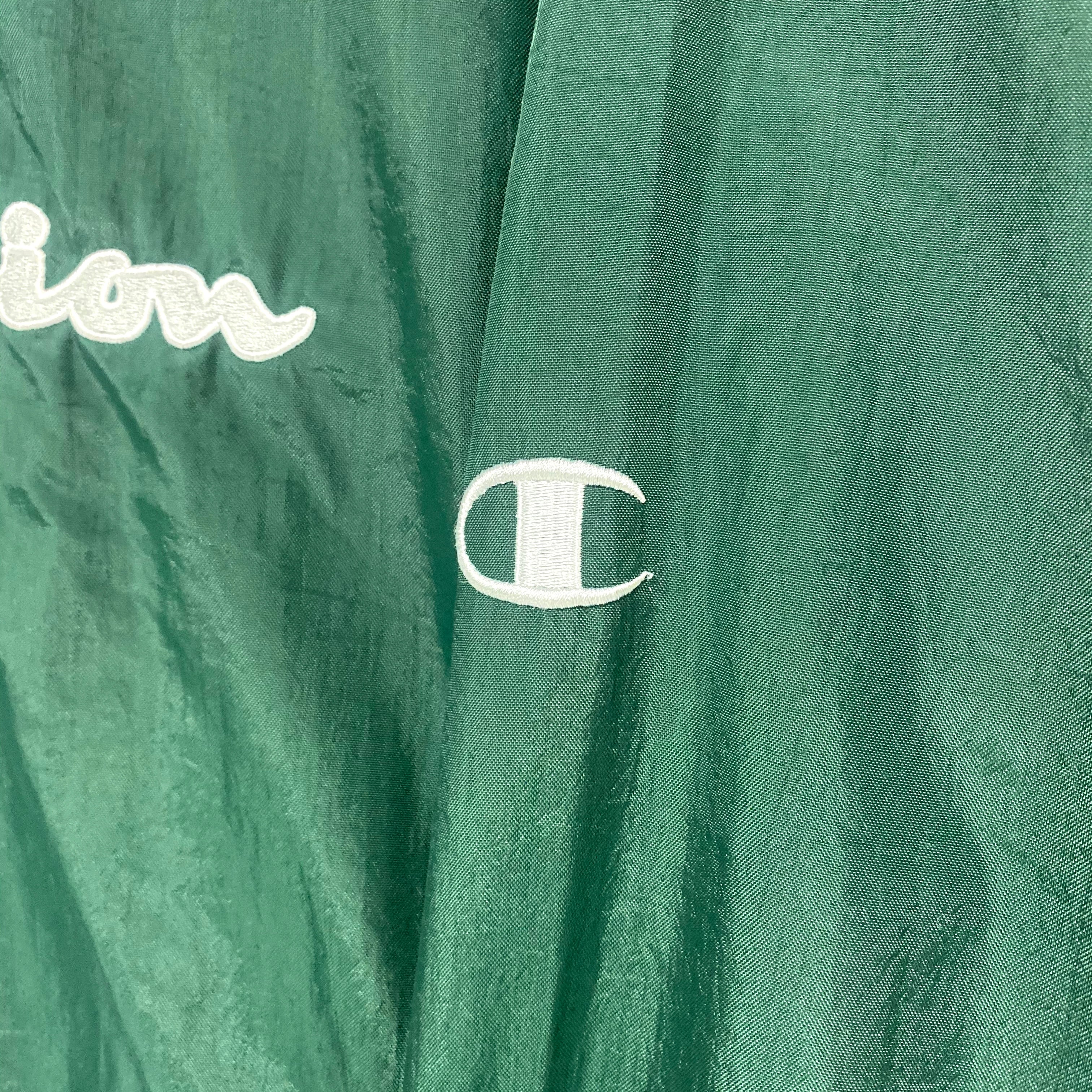 Champion チャンピオン フロントロゴ 刺繍 Vネック ナイロン
