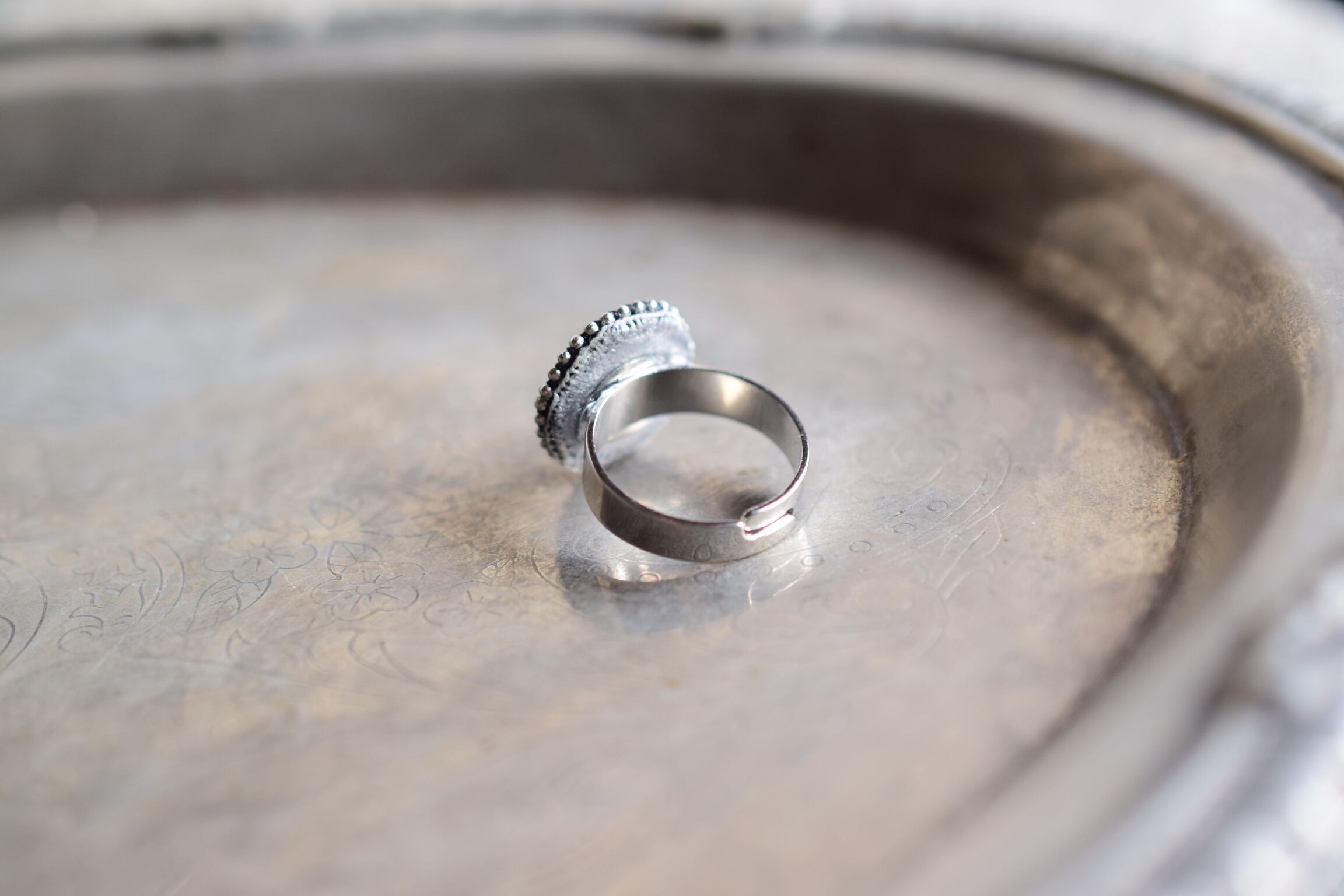 SOLD！アンティーク絵画の額縁ring | Oki