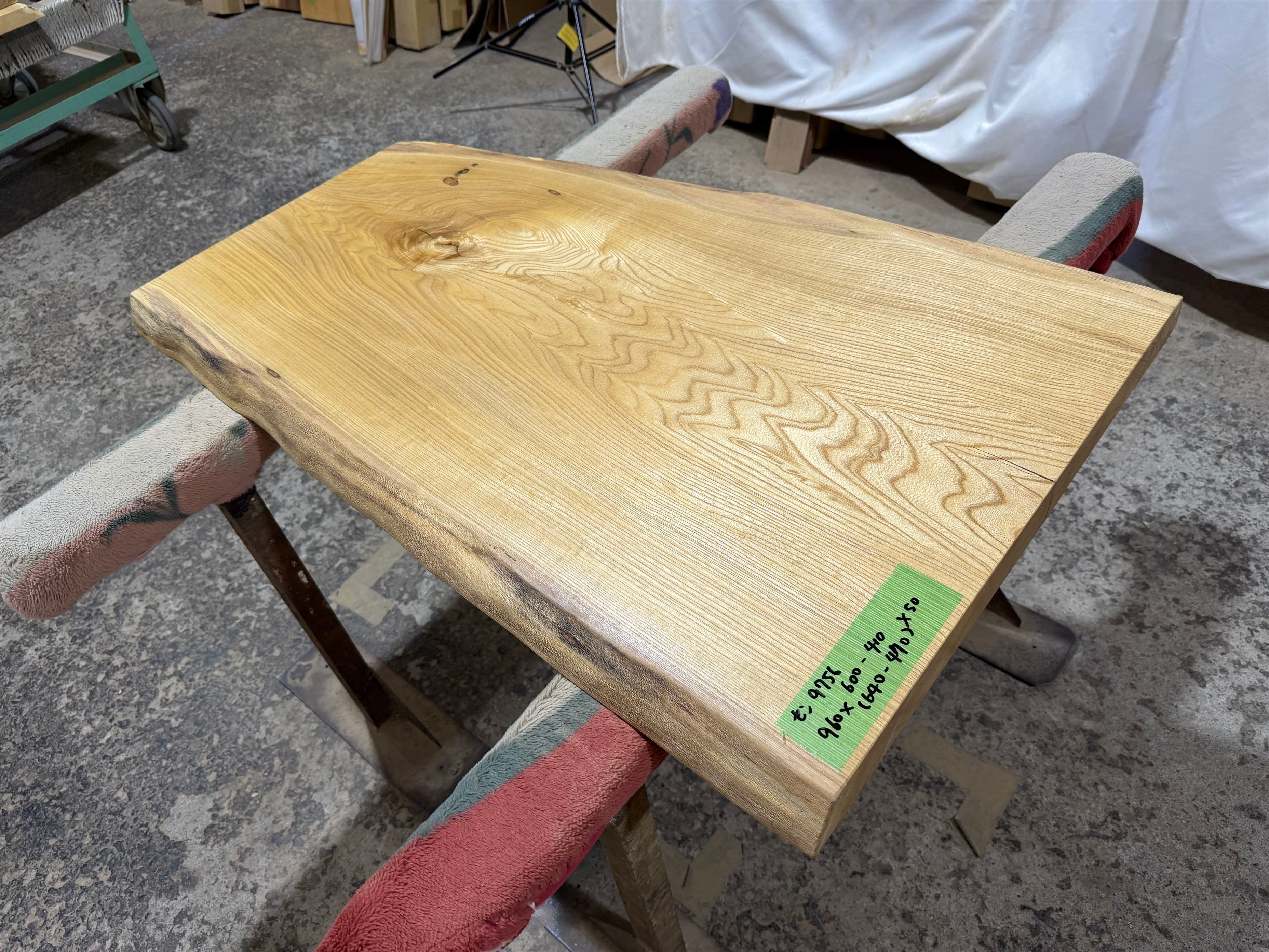 セン9756 一枚板無垢 乾燥材 960x600-410x50mm カウンター ローテーブル センターテーブル テーブル