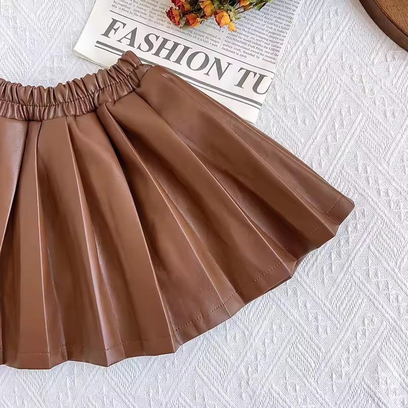 レザー風プリーツミニスカート