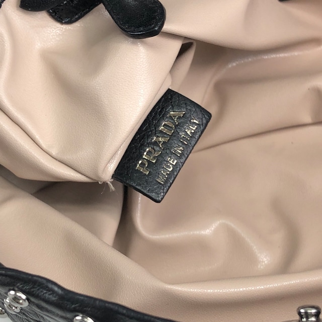 PRADA プラダ ショルダーバッグ ブラック プッシュロック レザー スタッズ セミショルダー vintage ヴィンテージ オールド mh4vuk