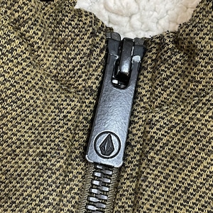 VOLCOM ジップアップ パーカー スウェット フーディー ボア hoodie S ボルコム カーキ us古着