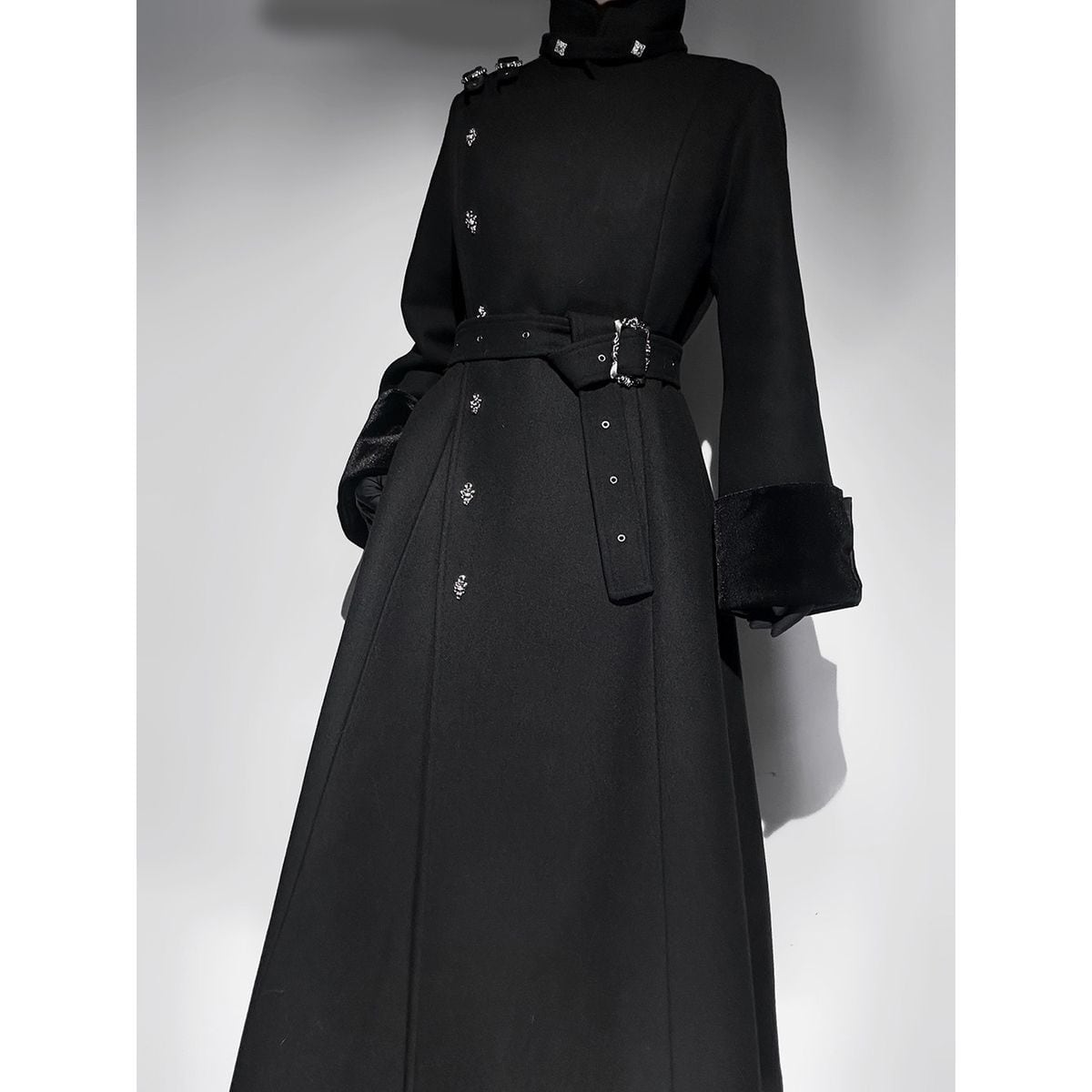 漆黒ゴシックコンバットロングコート | Maiden's Rêve