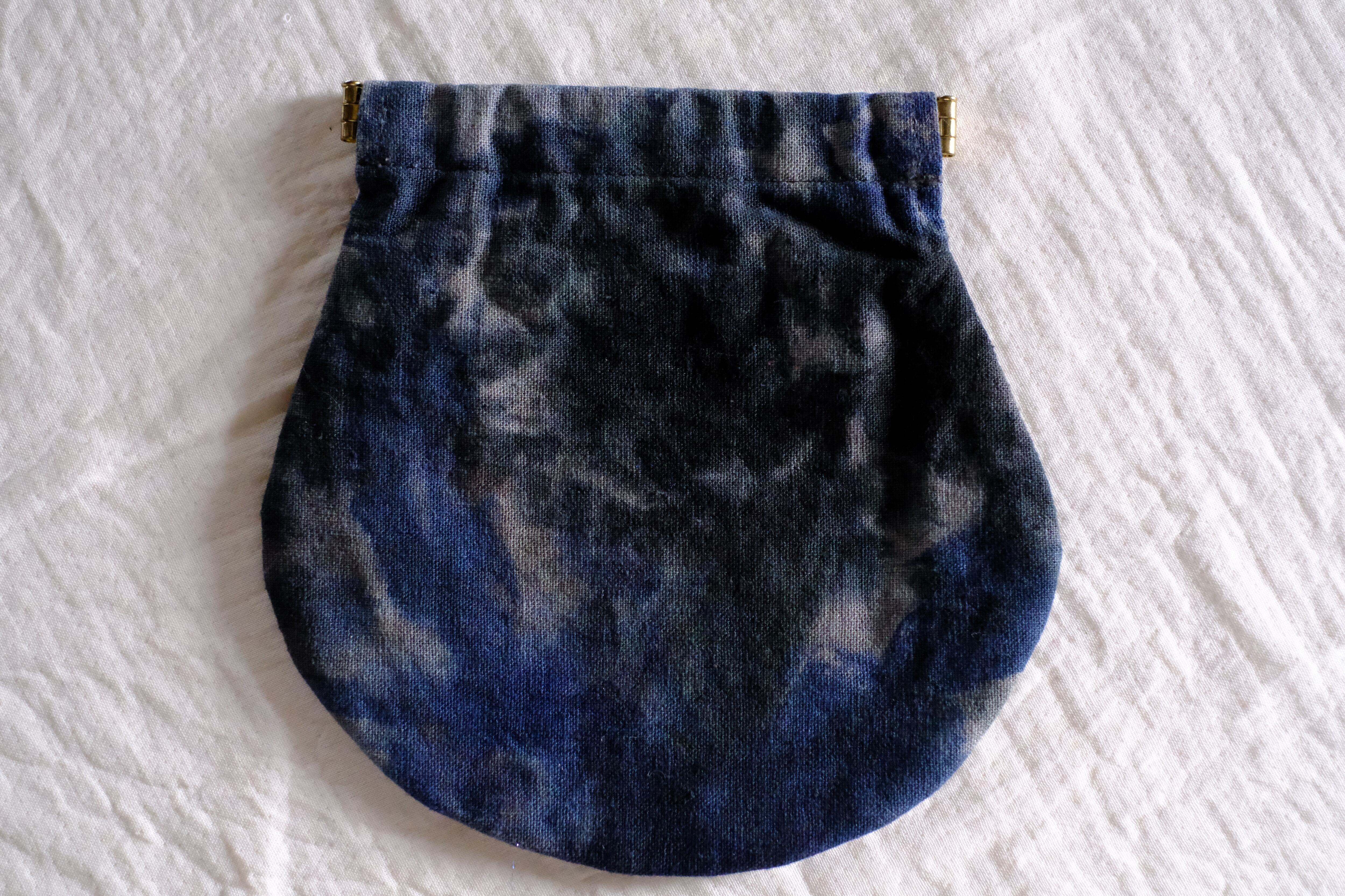 バネ口ポーチ　o-0480