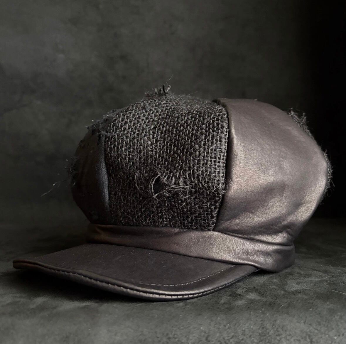 TRIANGLES HAT | Black jute scrabble damage casquette (brim core)