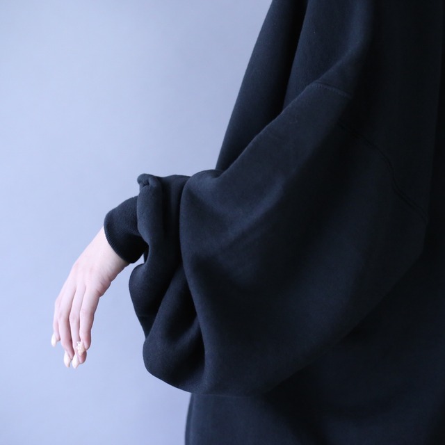 "刺繍×狼" XX over silhouette black sweat