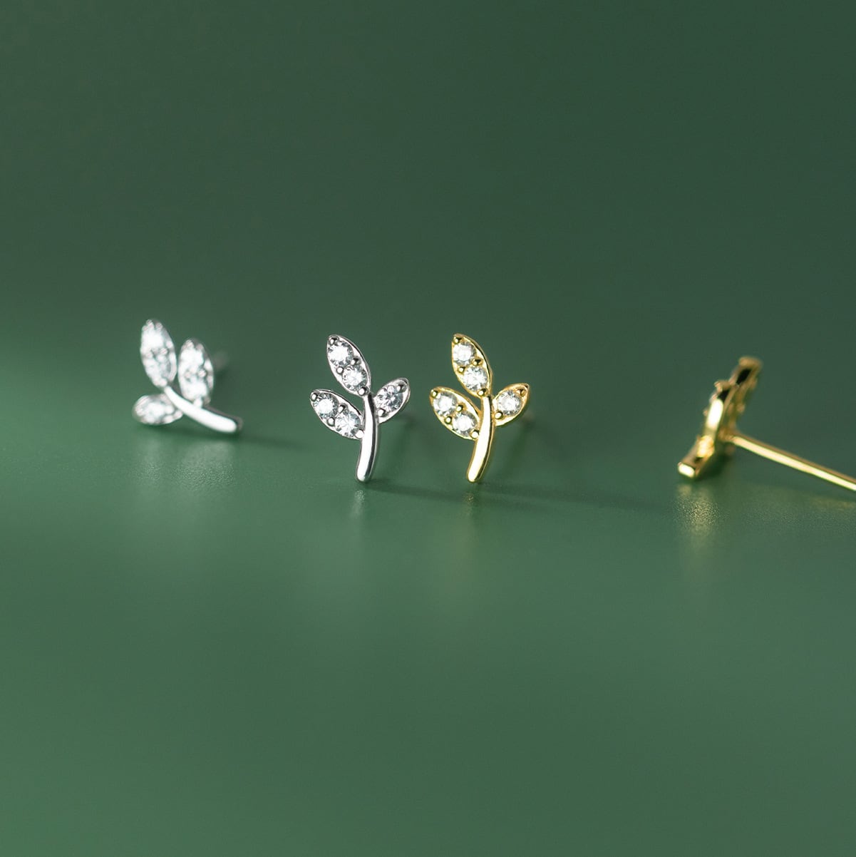 b-0236 ピアス リーフ 小さい 葉っぱ シンプル 軟骨 金属 b-0236 ピアス リーフ 小さい 葉っぱ シンプル 軟骨 金属