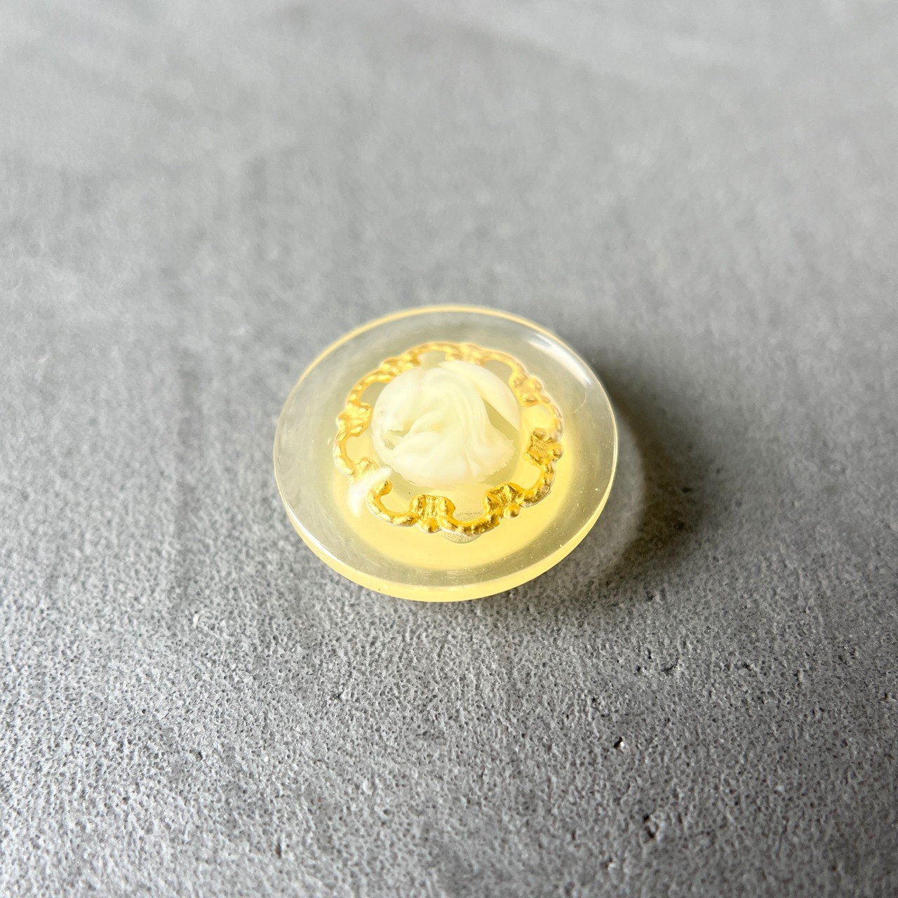 クリアイエロー×フラワーリング 18mm・画像2