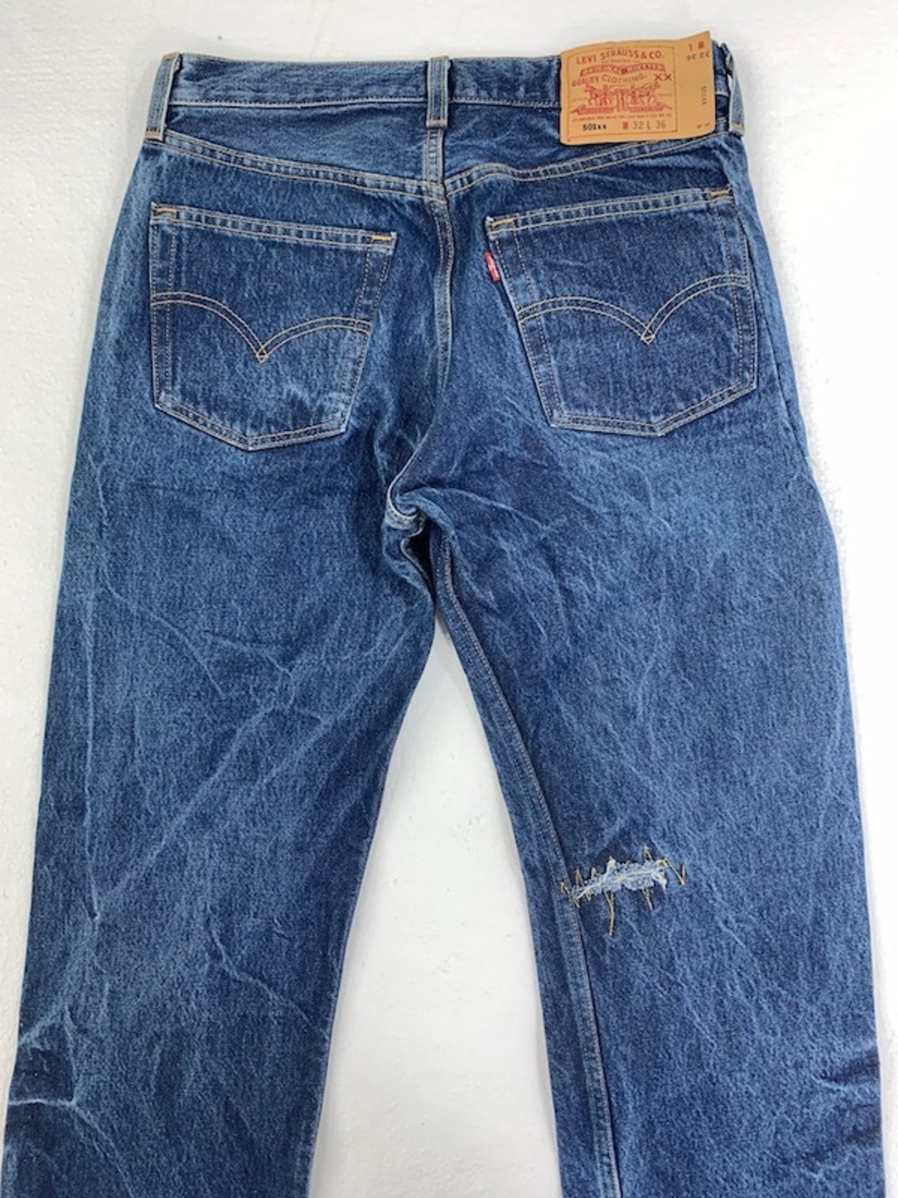 065リーバイス Levis501 レギュラー 古着 2002年米国製刻印553  W78cm(ぐるり）L82cm(股下） メンズ