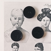 フランス 1900s 幾何学の黒花とgalalithe製ボタンセットe アンティーク
