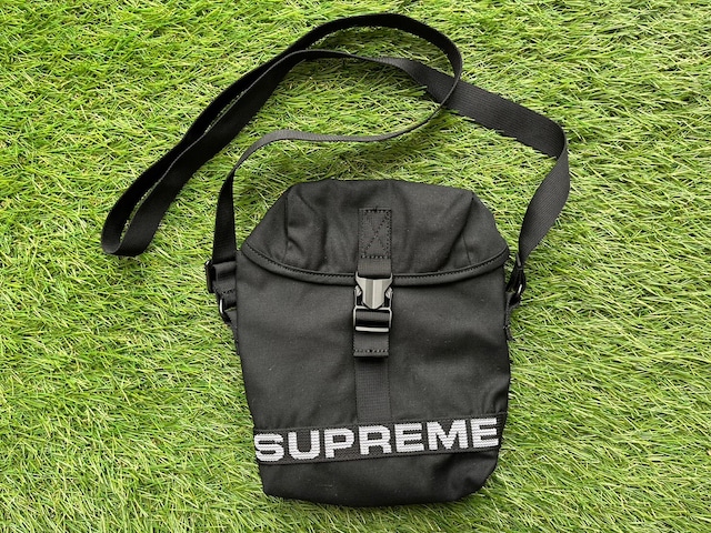 Supreme FIELD SLIDE BAG BLACK 46547