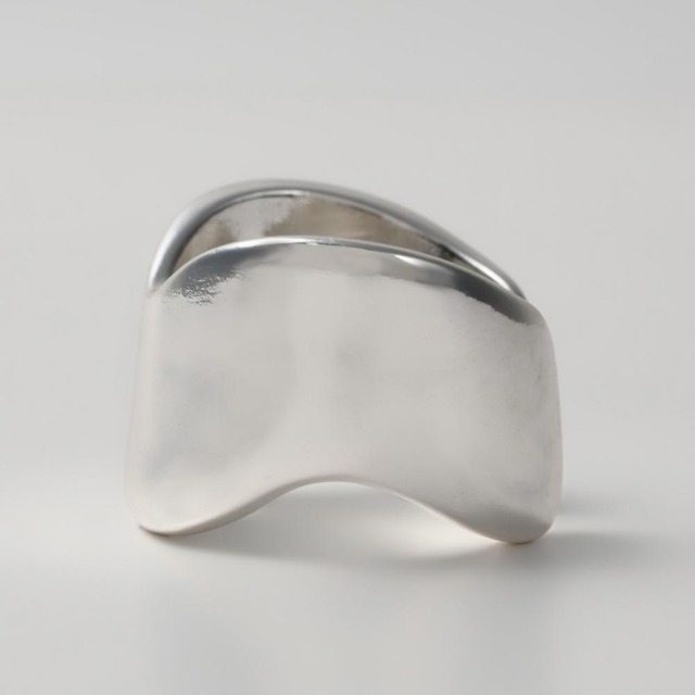 Thickness asymmetry wave Ring