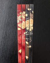よりそい箸　桜と筏高台寺蒔絵｜花筏の美を描いた高級箸