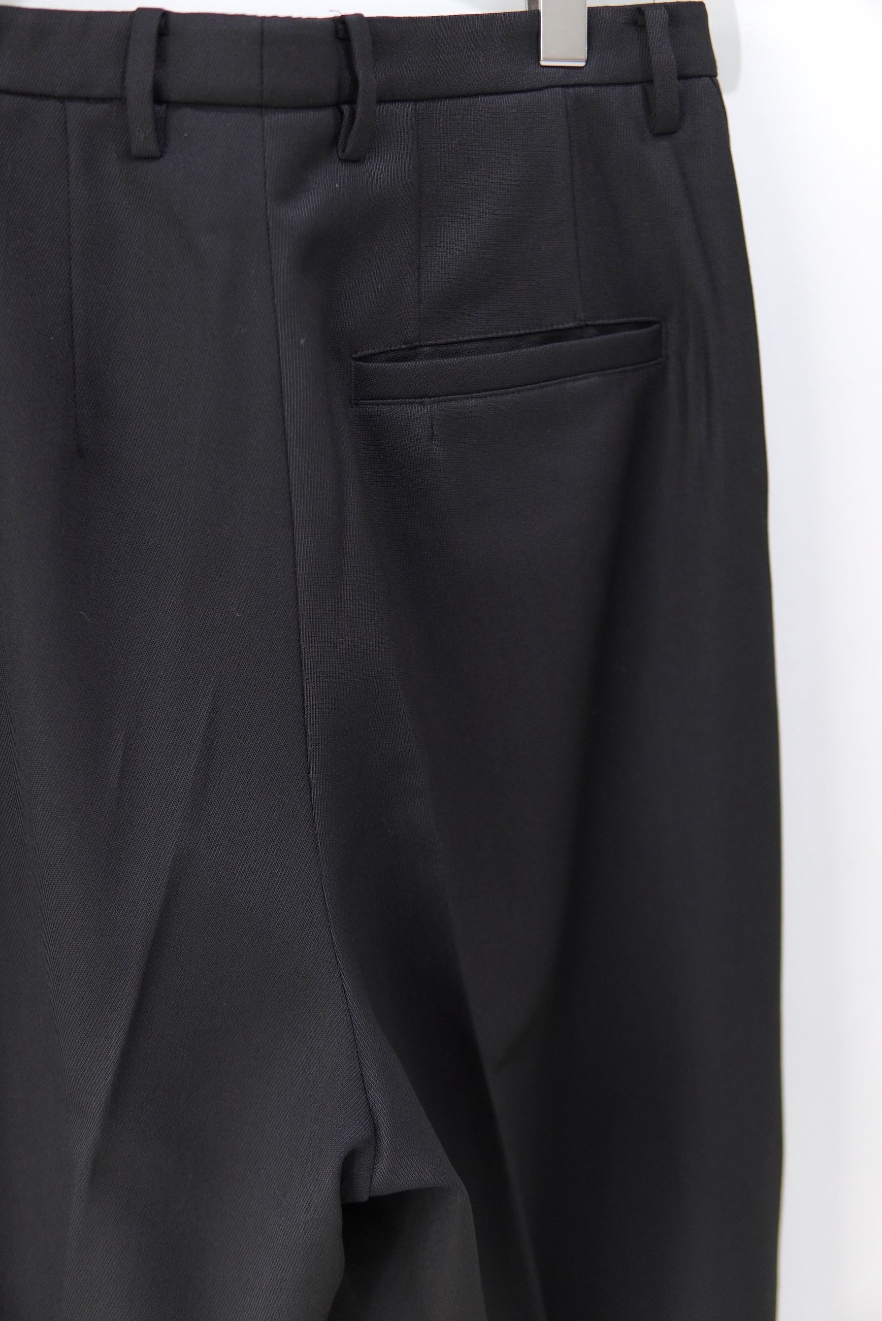 MASU / TUCKED WIDE TROUSERS | POETRY