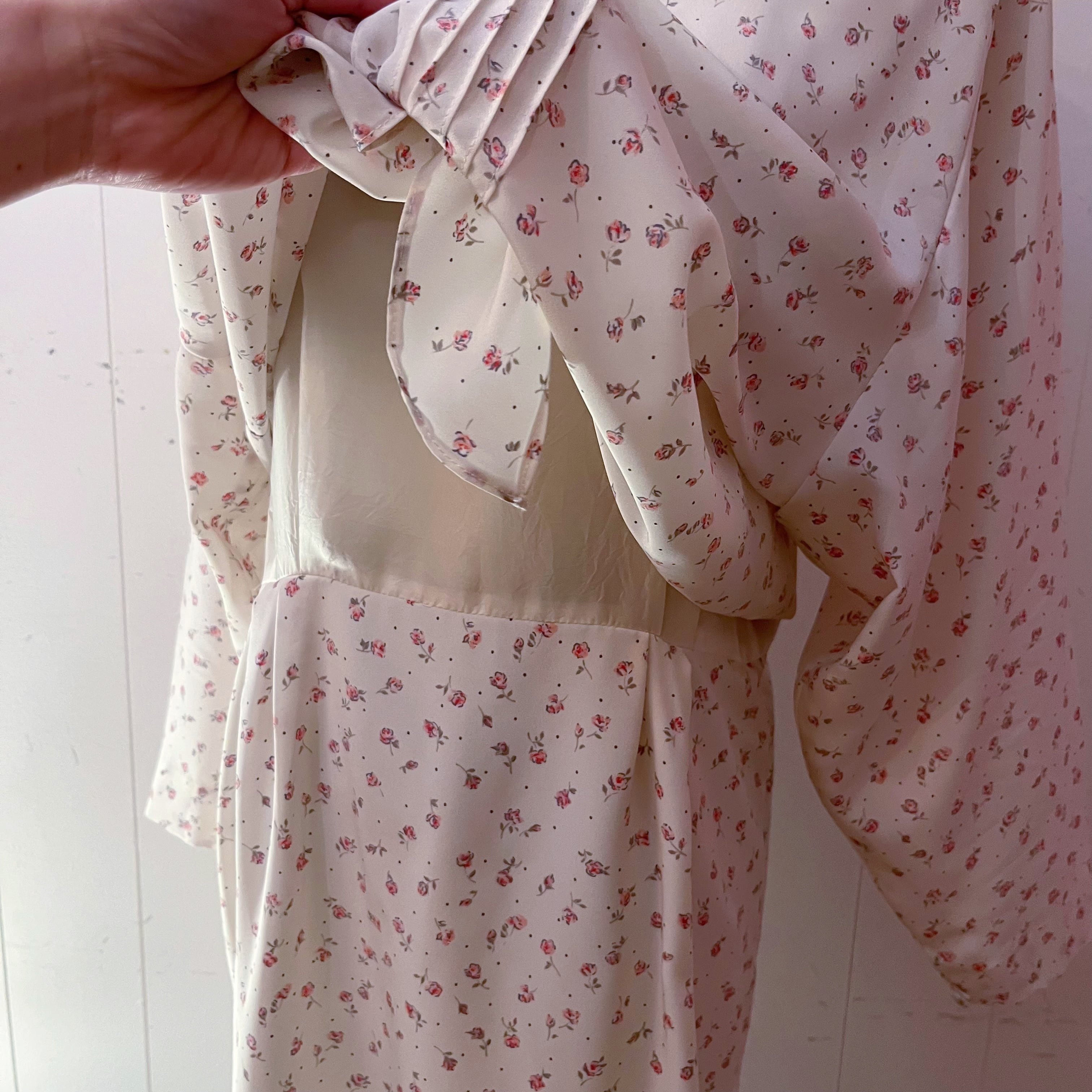 mini rose lace collar separate one-piece