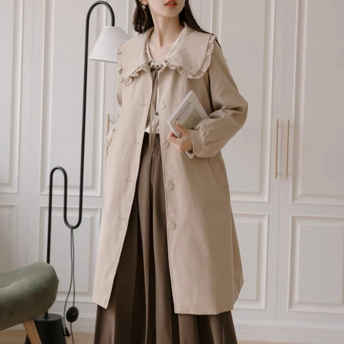 フリル襟ミドル丈コート O002