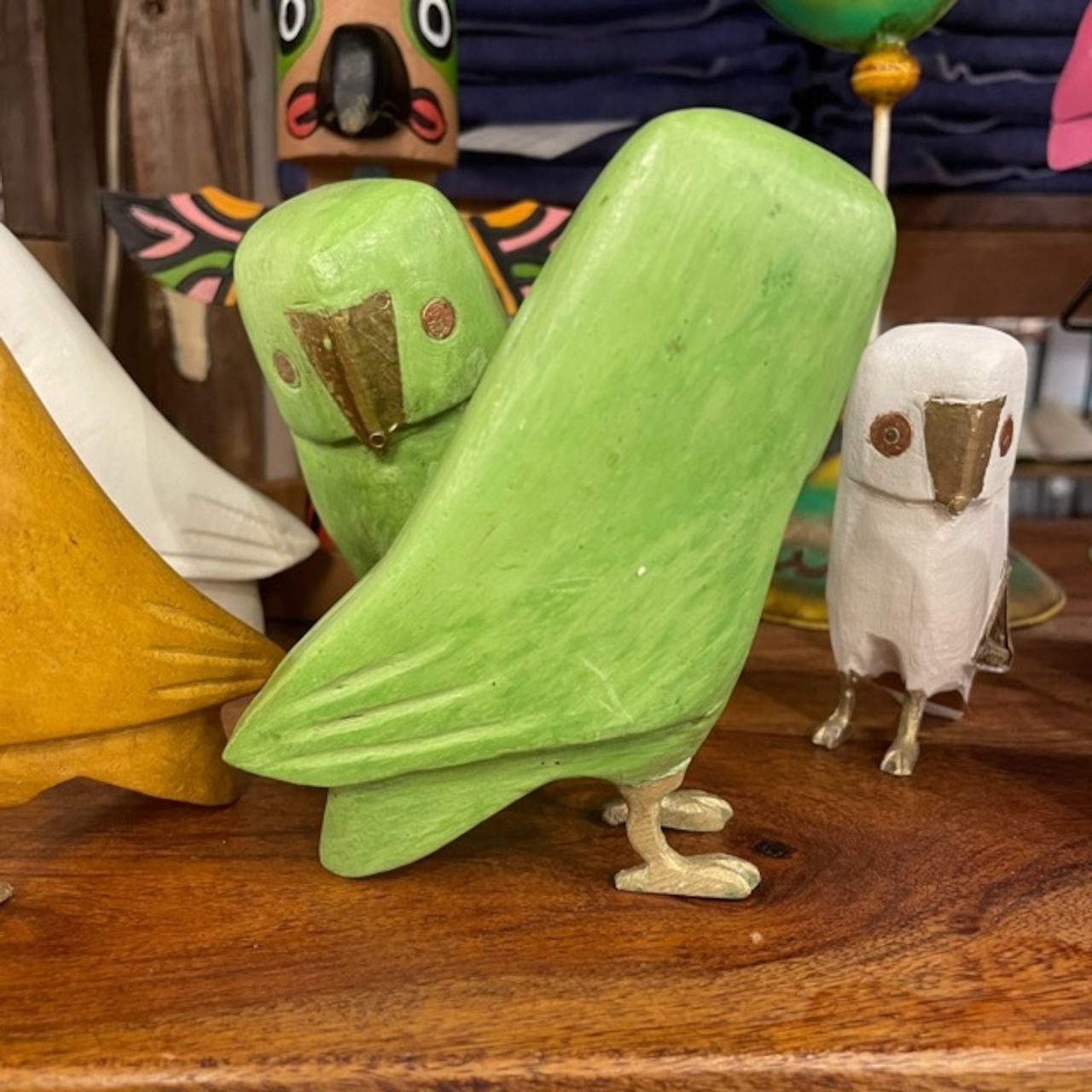 India mango wood owl objet large 3color / インド マンゴーウッド ふくろう オブジェ Lサイズ 全3色 フクロウ 梟 置物 ハンドメイド ナチュラル 天然木 かわいい 動物モチーフ プレゼント ギフト インテリア 雑貨