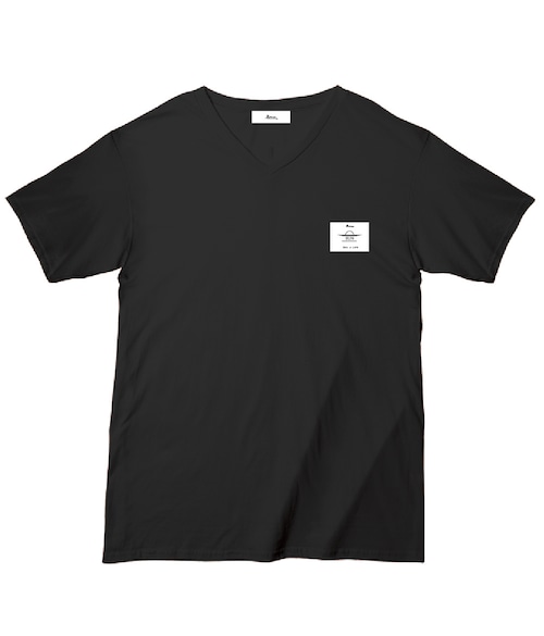 Kiiman tag T-shirt  V neck 【black】