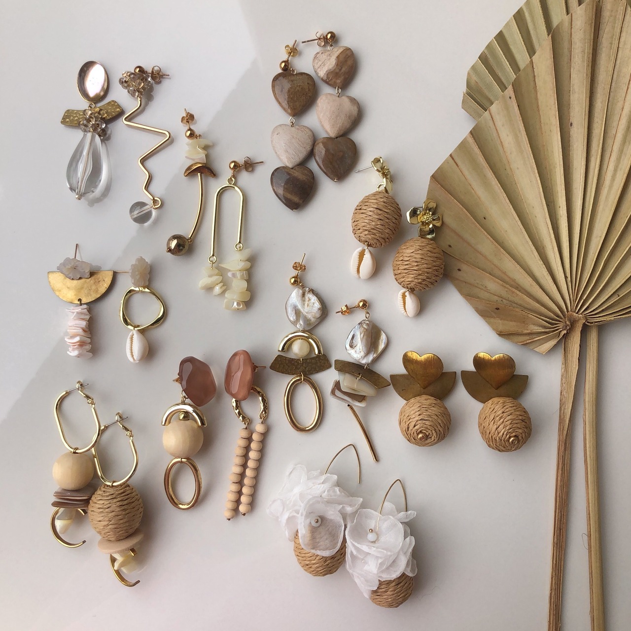 ラタン フラワーピアス