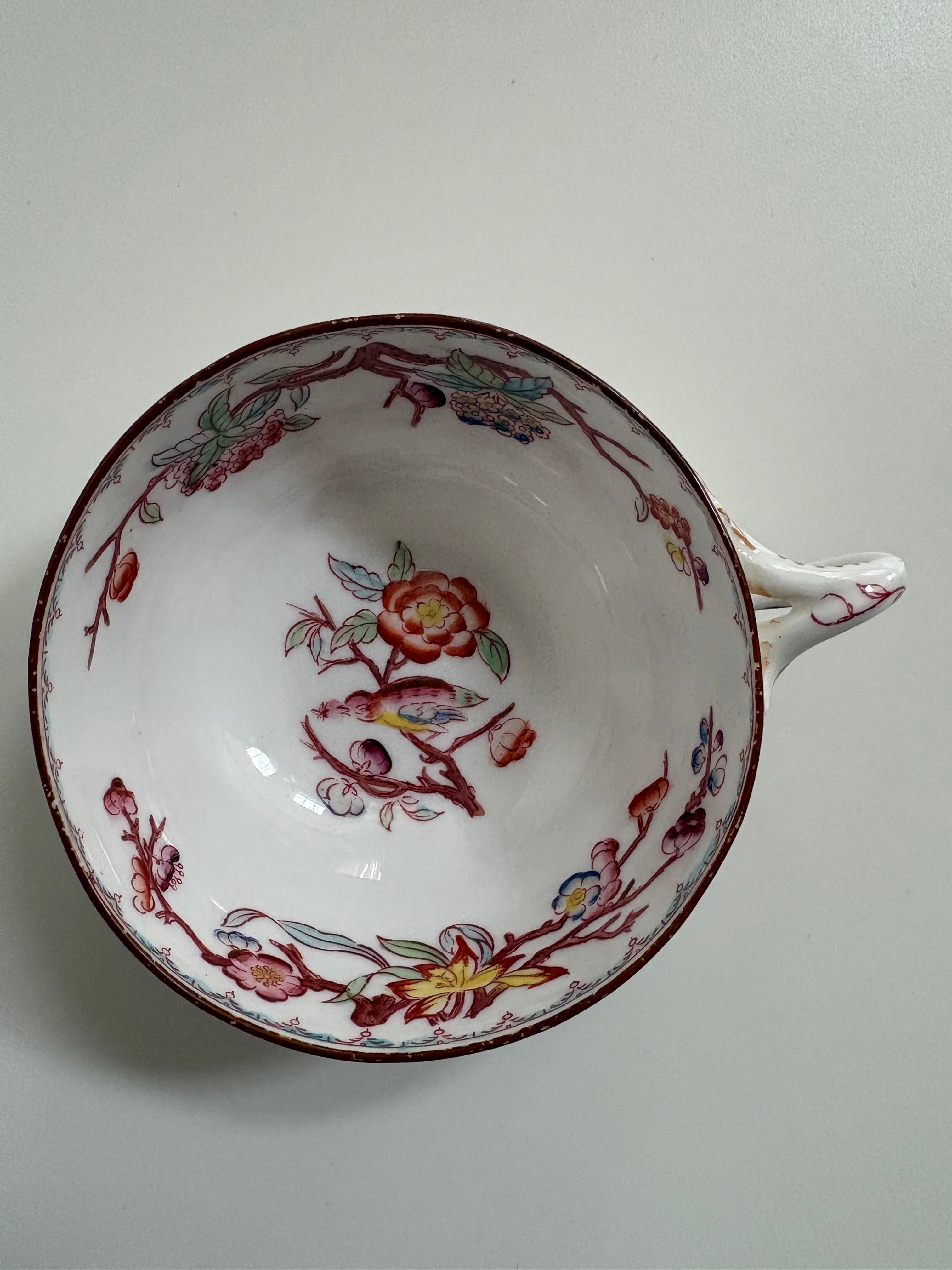 サルグミンヌ MINTON No.252 ティーカップ（鳥と花の絵付け