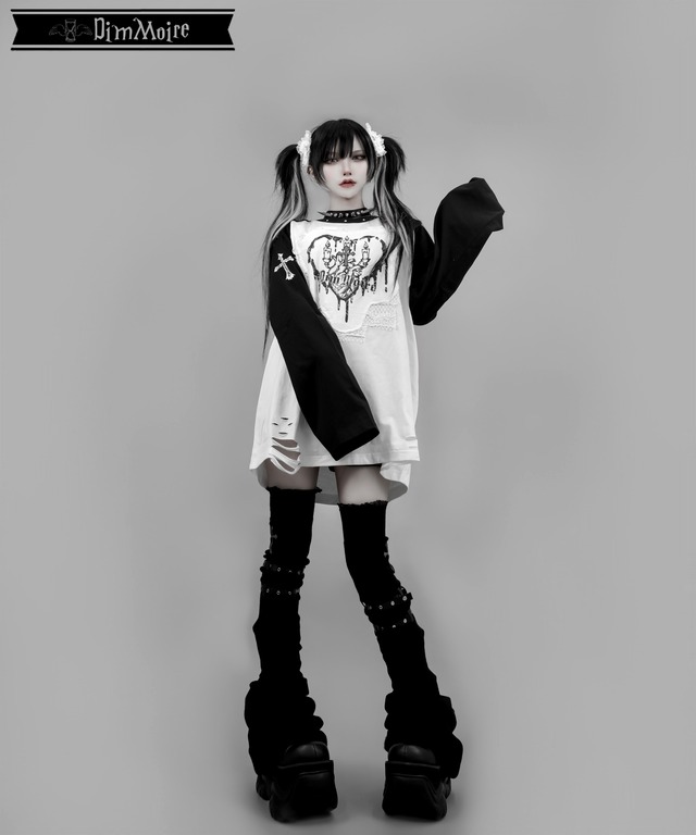 Bloody Altar ロンT【Black&White】