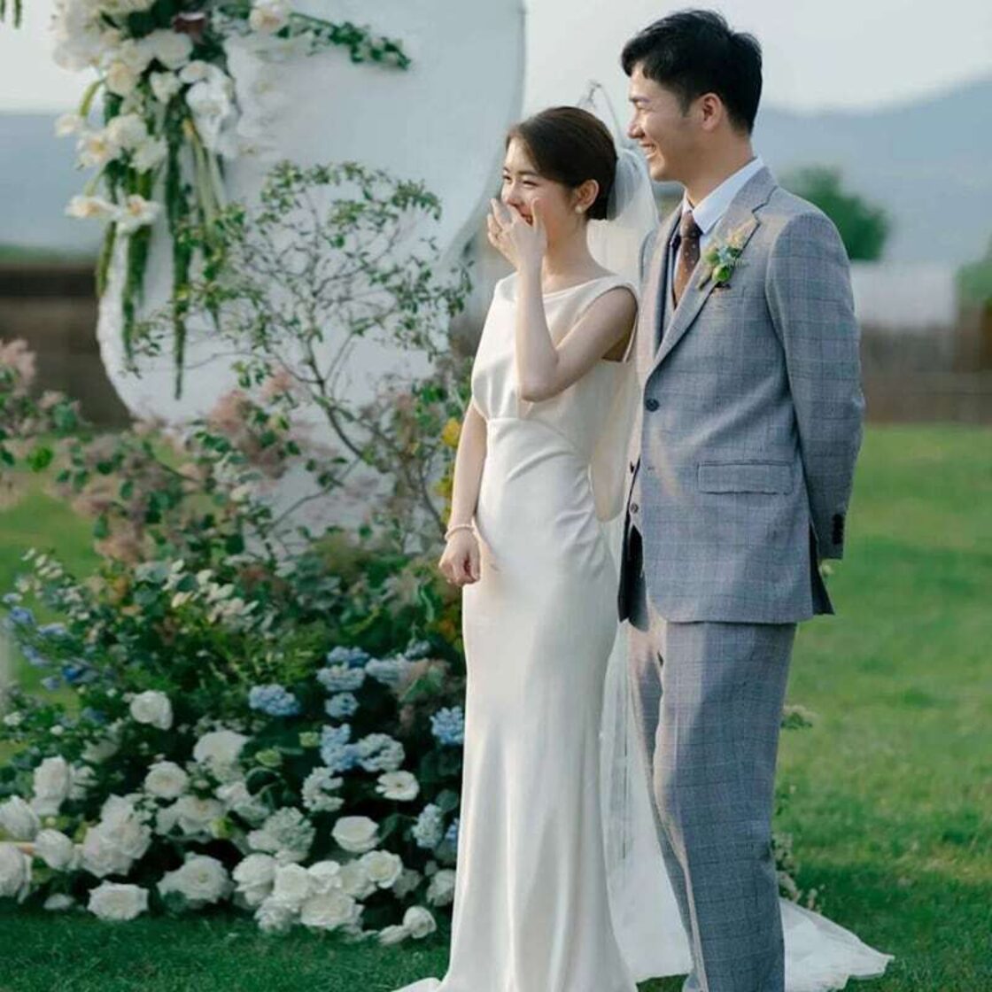 ウェディングドレス 結婚式 ノースリーブ 20代 30代 40代 ウェディング 