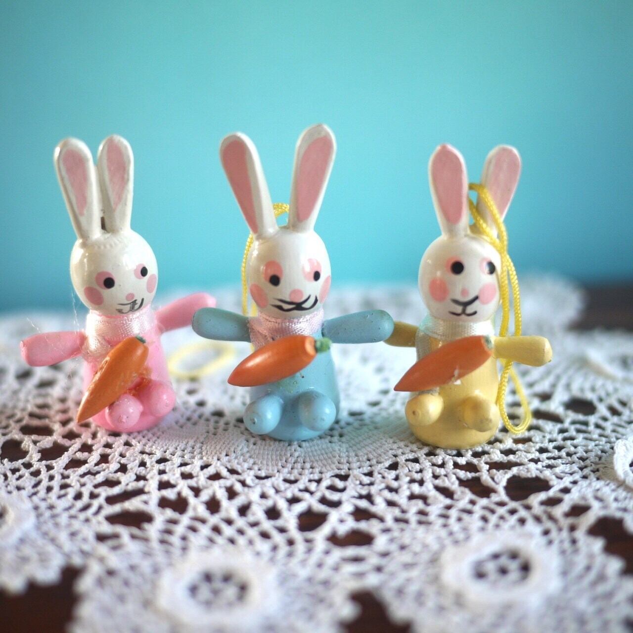 木製イースターオーナメント3P うさぎmitKarotte エルツ ドイツ