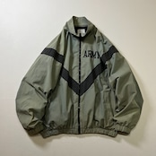 U.S.ARMY IPFU アメリカ陸軍 雰囲気系 トレーニングジャケット ナイロン ミリタリー ライトカーキ L-R 古着