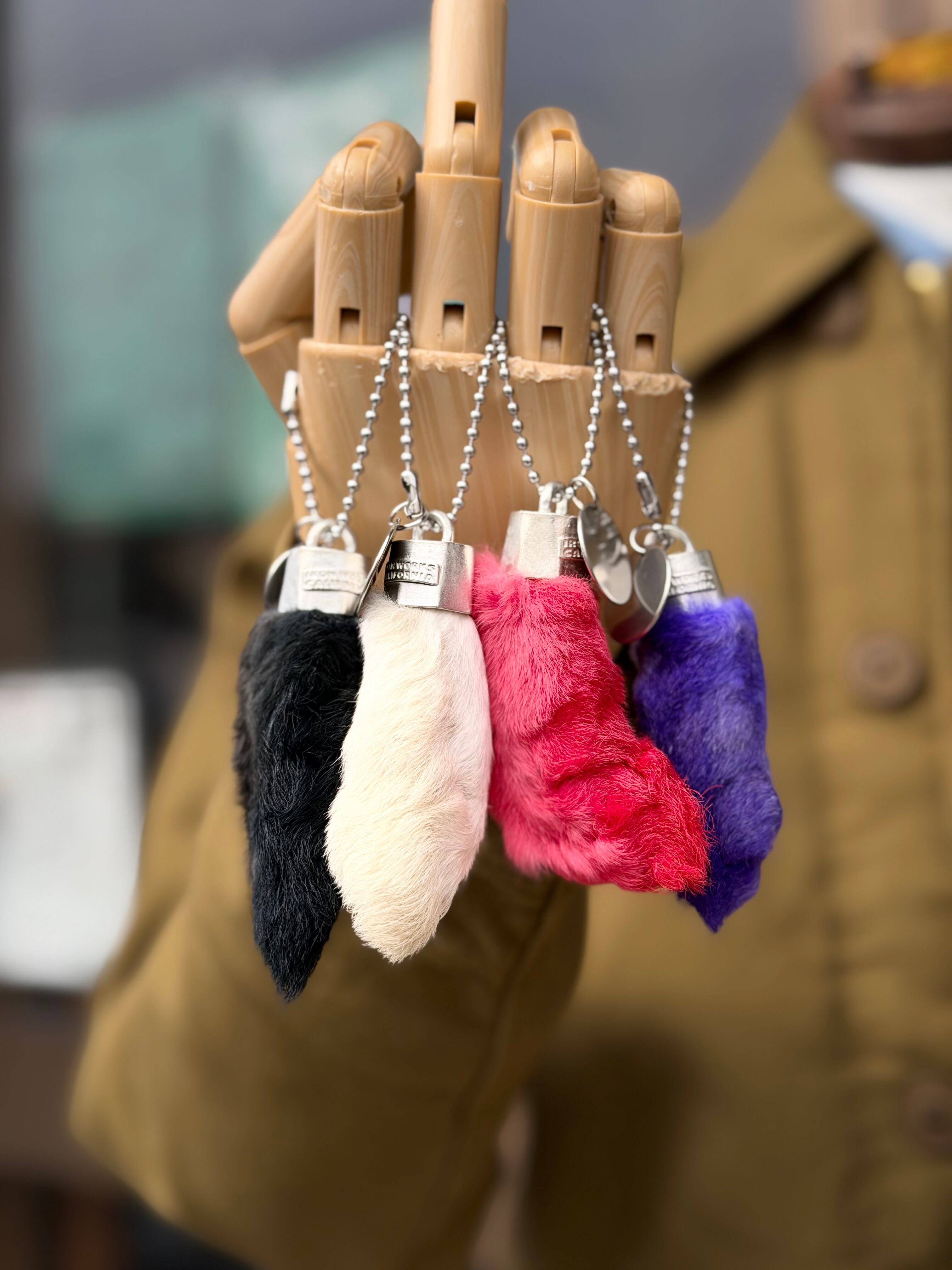 RABBITS FOOT KEY CHAIN 