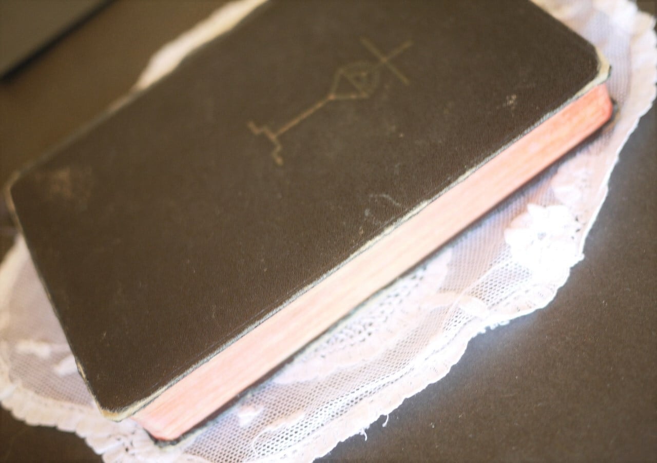 古い祈祷書＆聖歌本 Gesang und Andachtsbuch 1937年 | こりすのパン屋
