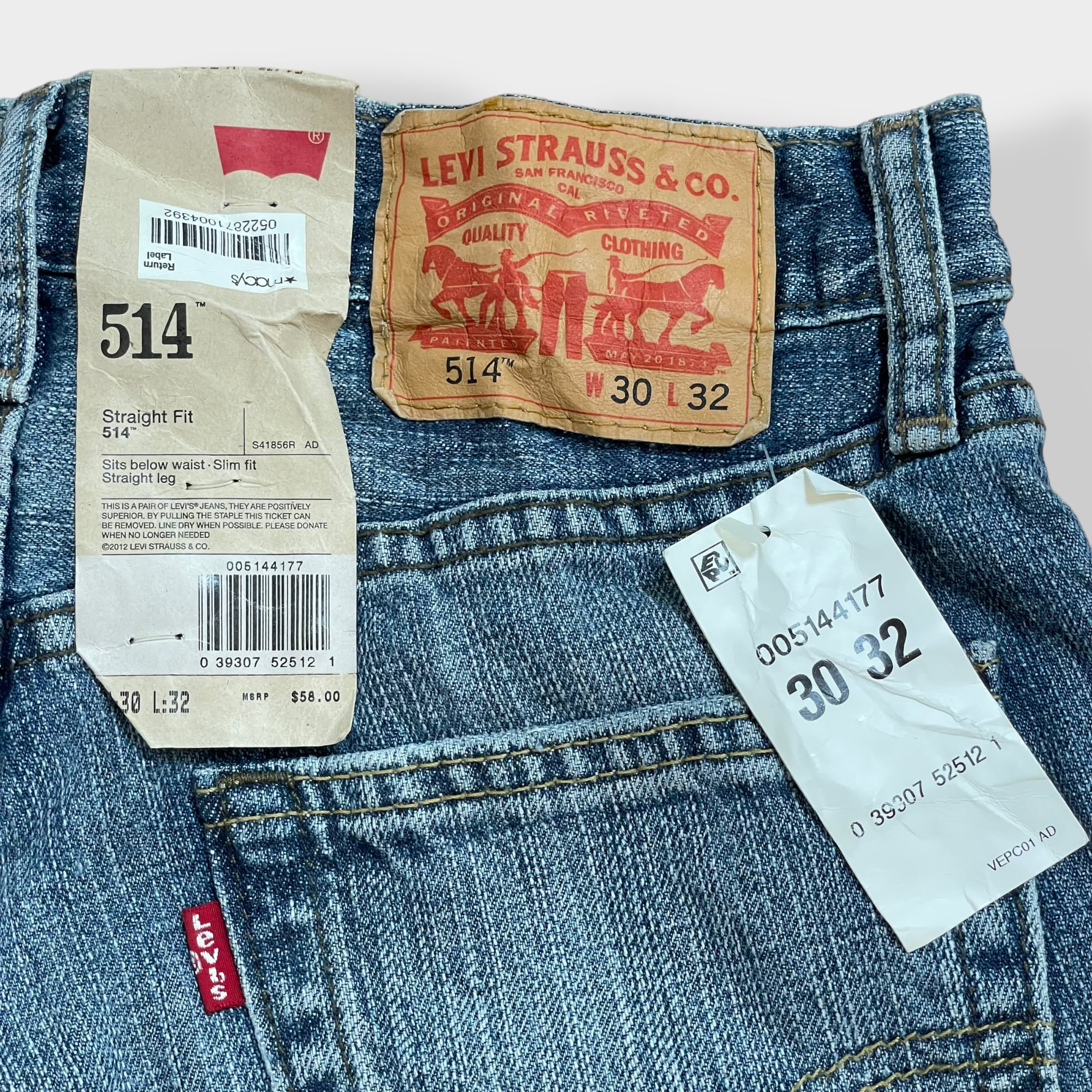 LEVI'S  タグ付き 未使用品 デニム ジーンズ ジーパン Straight