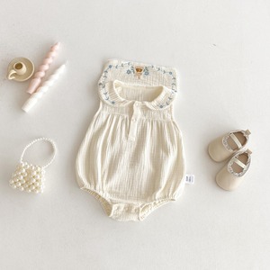 【BABY】ブルー刺繡可愛いロンパース