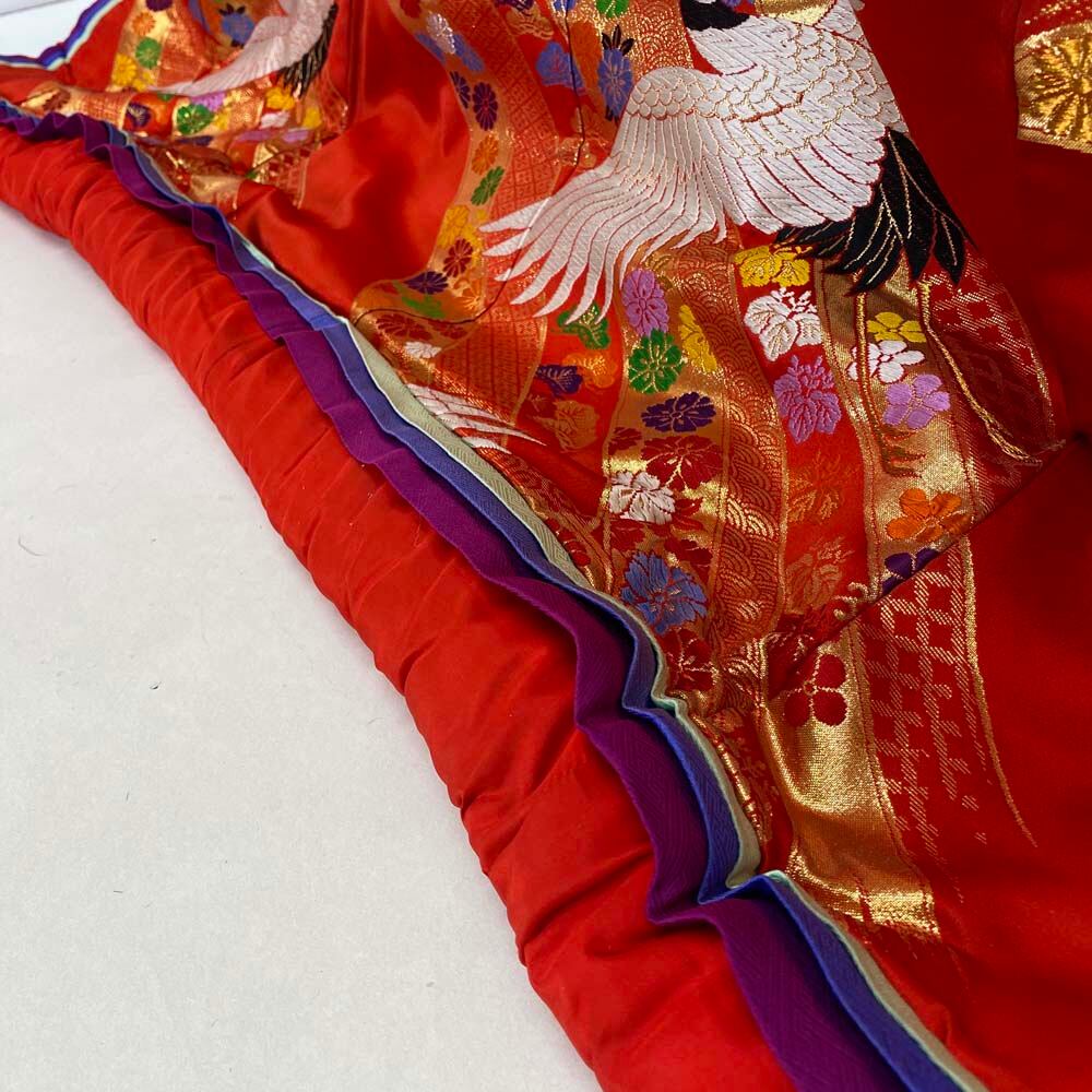 色打掛 正絹 鶴 刺繍 赤  打掛 Mサイズ 裄64.5 花嫁衣裳 婚礼 リサイクル 中古 ブライダル ウエディング 着物 4031 色打掛 正絹 鶴 刺繍 赤 打掛 Mサイズ 裄64.5 花嫁衣裳 婚礼