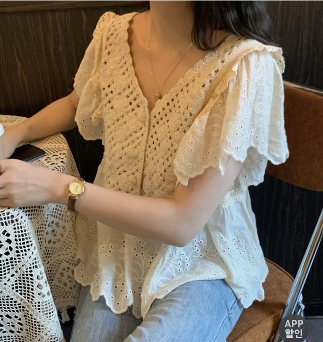 かぎあみ切り替えブラウス　AJ1079-E01