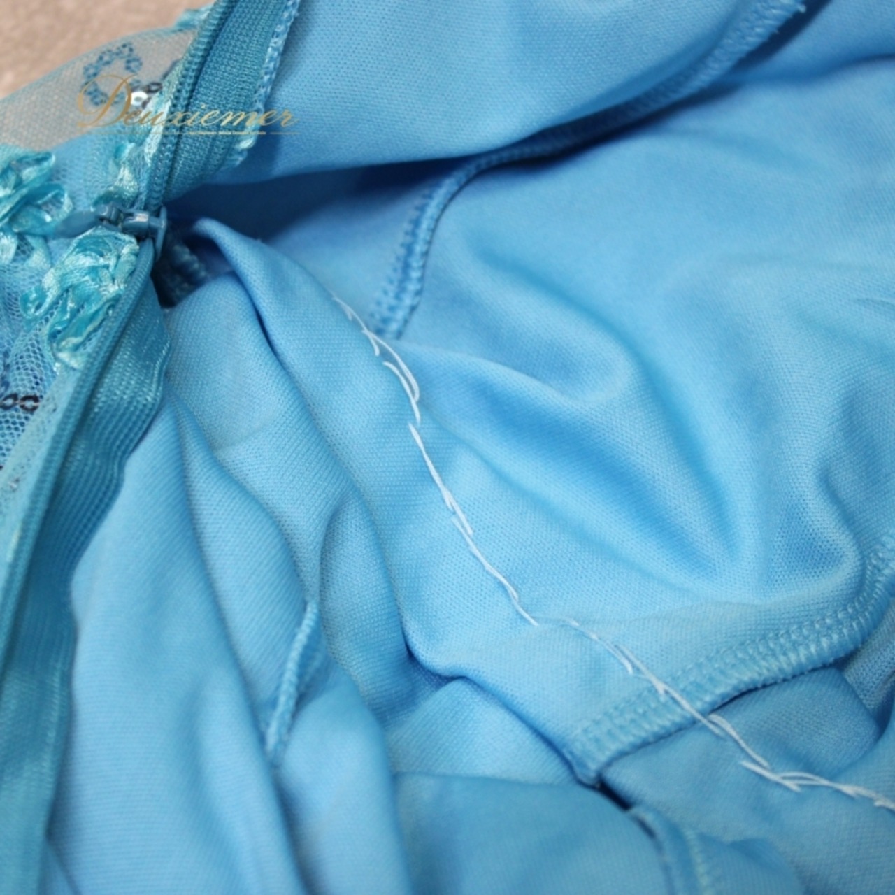 社交ダンス 衣装 スタンダード ドレス ワンピース パーティドレス ICHIOKU イチオク ブルー系 水色 レース チョーカー 長袖 花柄 準正装 フォーマルドレス スカート 薄手 柔らかい 動きやすい 軽やか 色鮮やか 二重 フロート セットアップ ステージ衣装 レディース かわいい おしゃれ デザイン 高クオリティ 上品