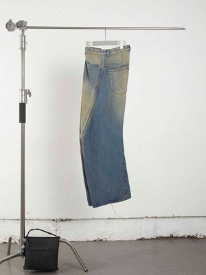 【LAST1】3D TWISTED WIDE LEG JEANS(DIRTY FADED INDIGO)