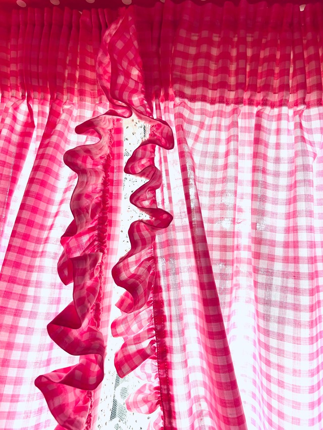 オーダー　フリルカーテン　（240924）