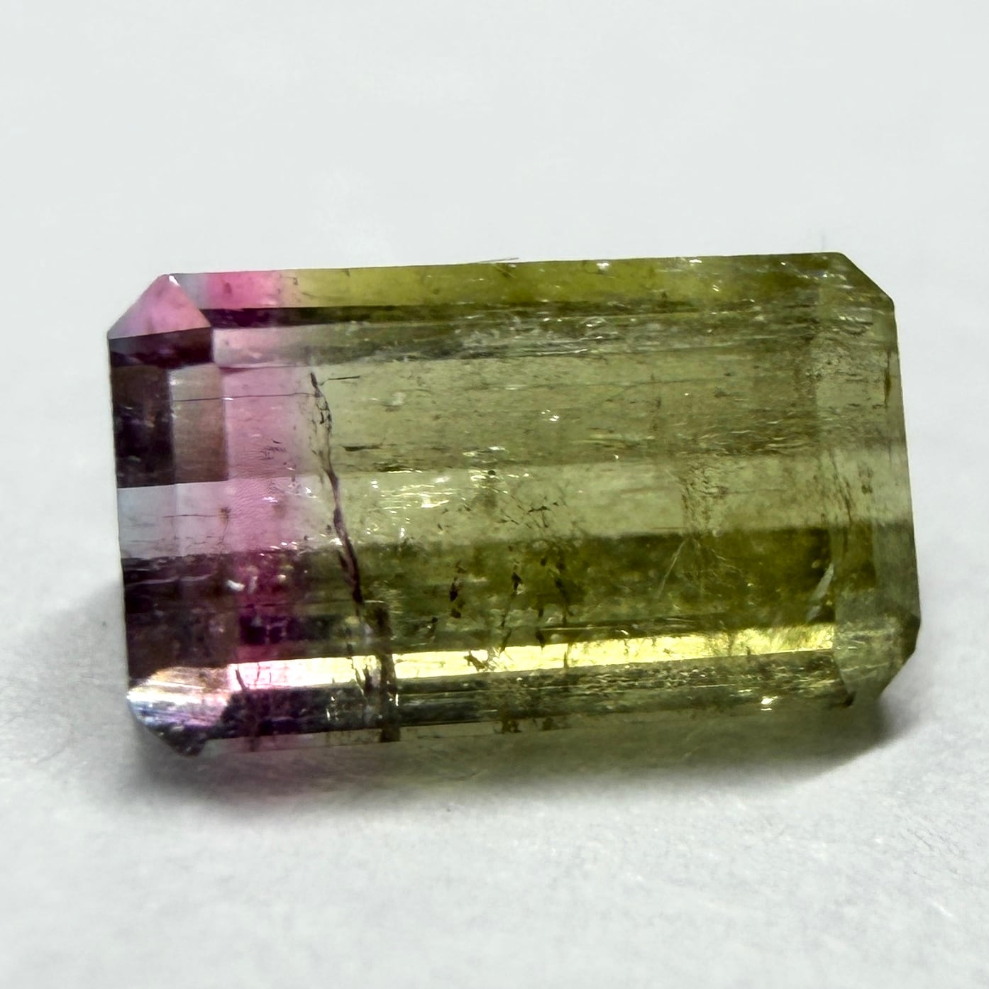 A563 天然バイカラートルマリン 1.095ct | Petal Gem