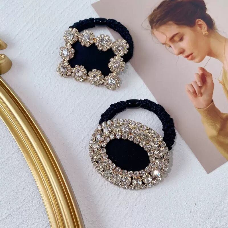 ★⭐︎ヘアゴム326キラキラストーンと合金パーツの蝶々ヘアゴム中ぶり高級 ヘアゴム326キラキラストーンと合金パーツの蝶々ヘアゴム中ぶり高級