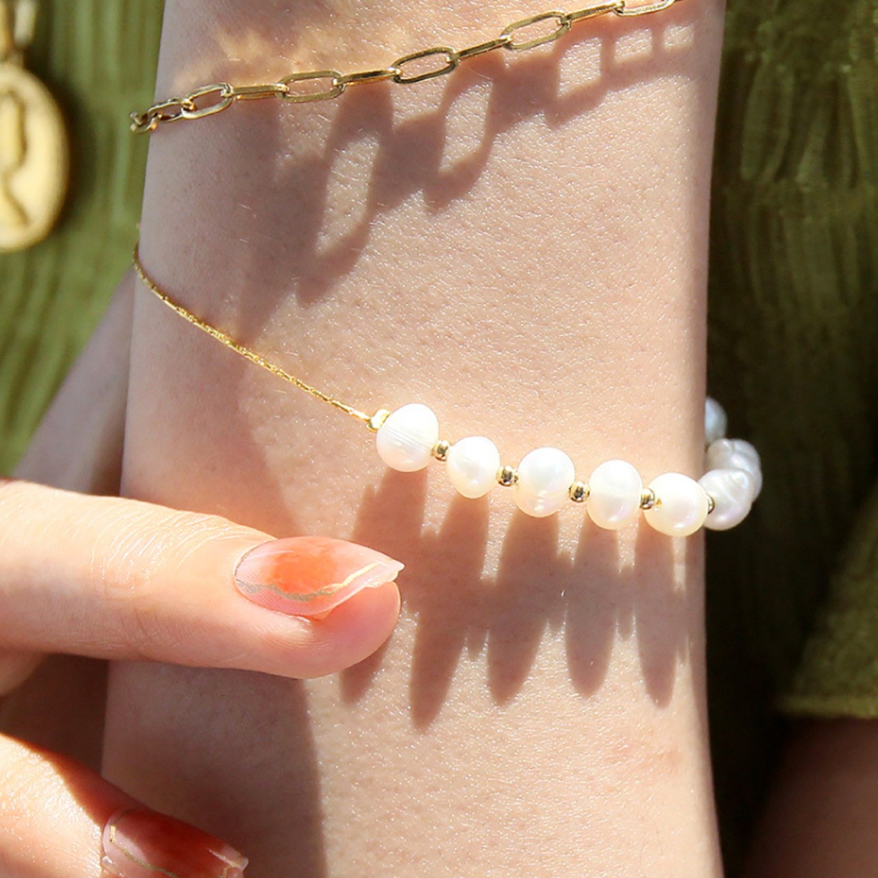 【ネコポス便】ブレスレット 淡水パール極細チェーンブレスレット 華奢 チェーン 金属アレルギー 18K ステンレス つけっぱなし 金アレ対応 レディース ゴールド 淡水パール フォーマル お呼ばれ コンサバ 入学式 卒業式 1861