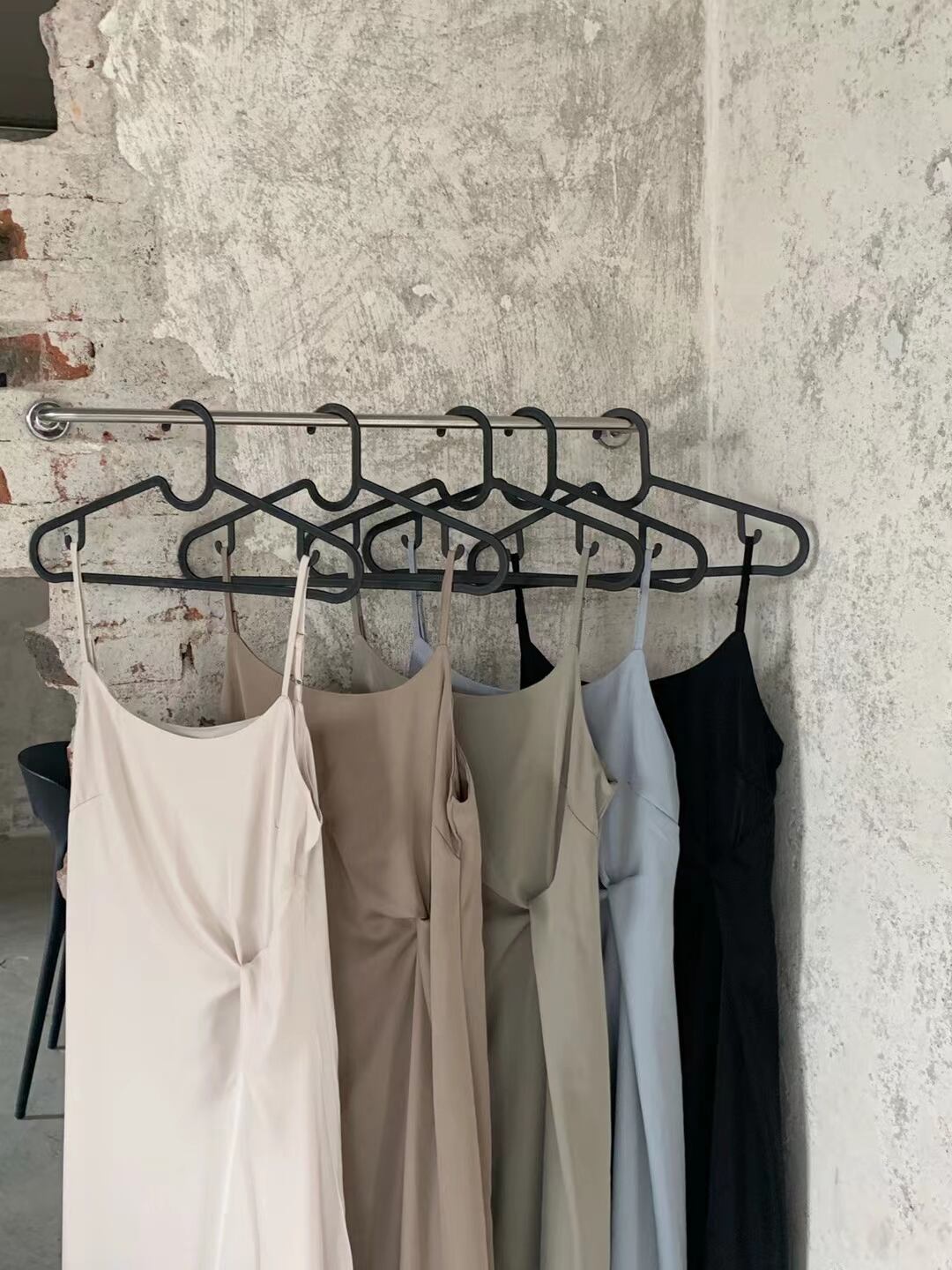 ねじりデザインキャミソール  AJ2205-674