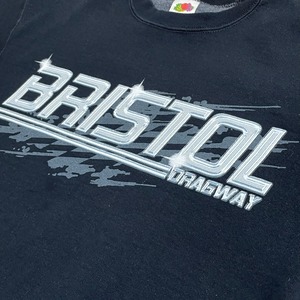 【FRUIT OF THE LOOM】BRISTOL DRAGWAY ドラッグレース サーキット 公式 オフィシャル ロゴ バックプリント 両面プリント スウェット トレーナー プルオーバー コピーライト2006年 黒 M スーパーコットン 肉厚 US古着