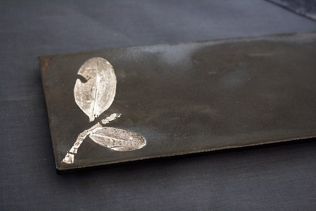 つづるガラスアート　フクギSUMI1