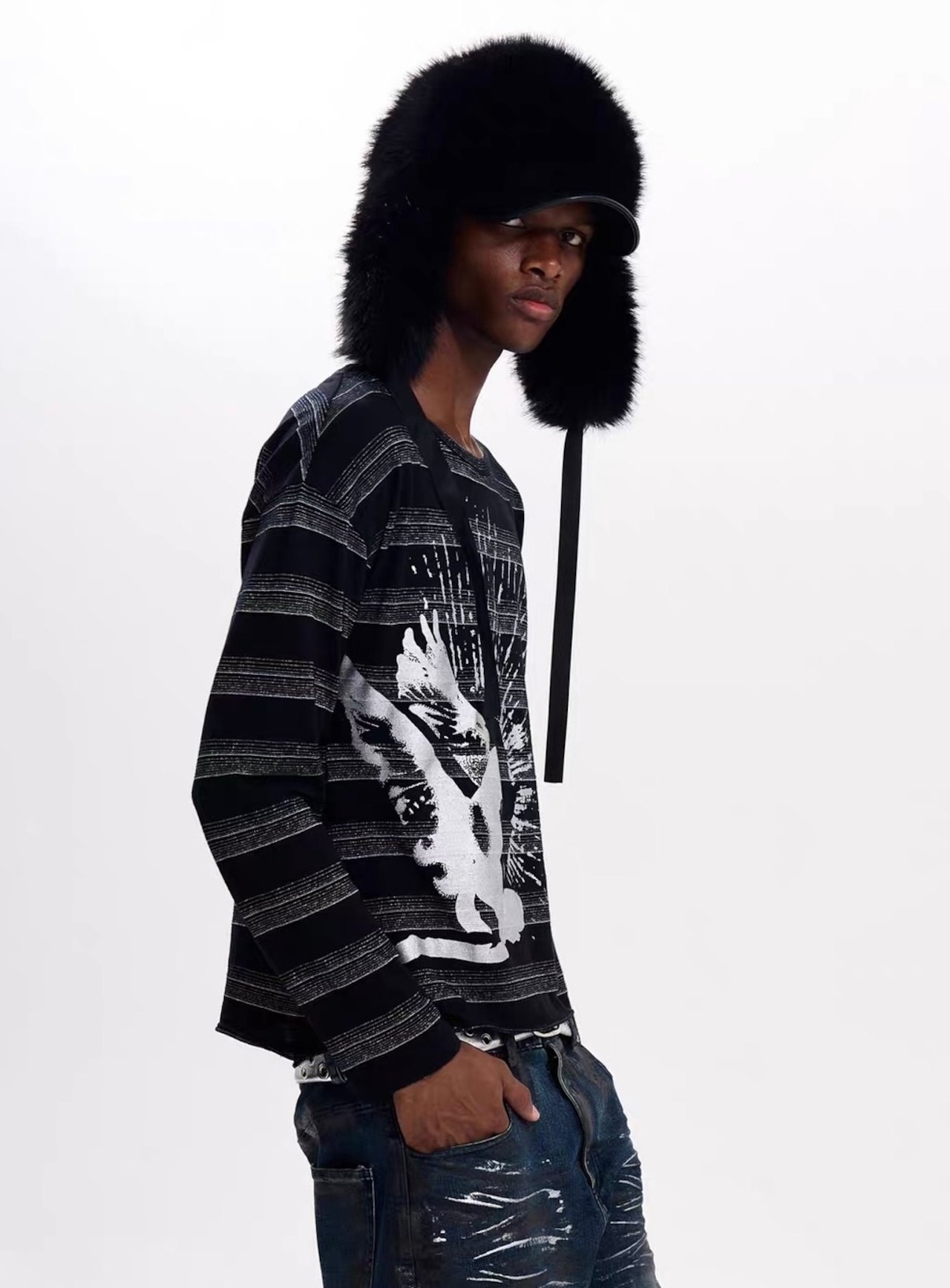 【Fourth3ex】Stripe Portrait Print Long Sleeve T-Shirt