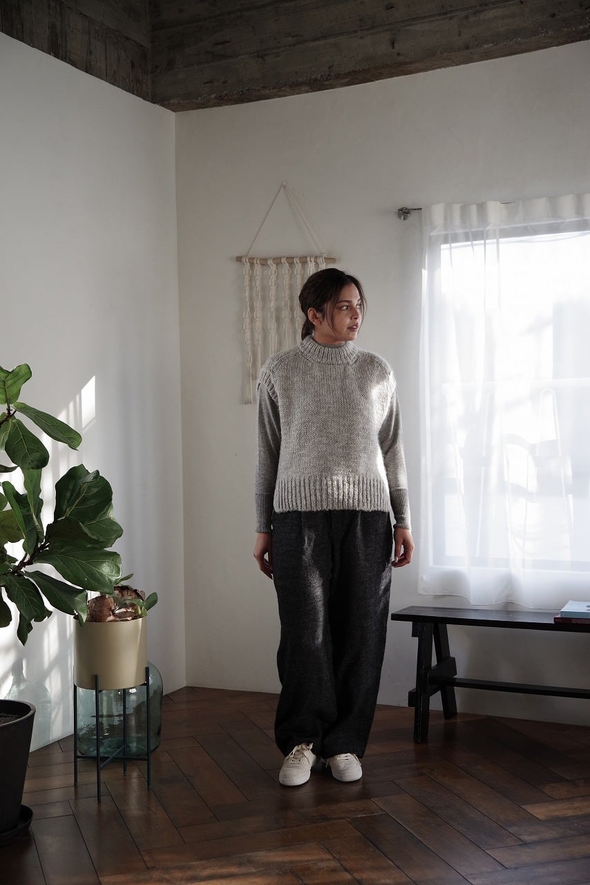 Hand Framed Chunky Mock Vest