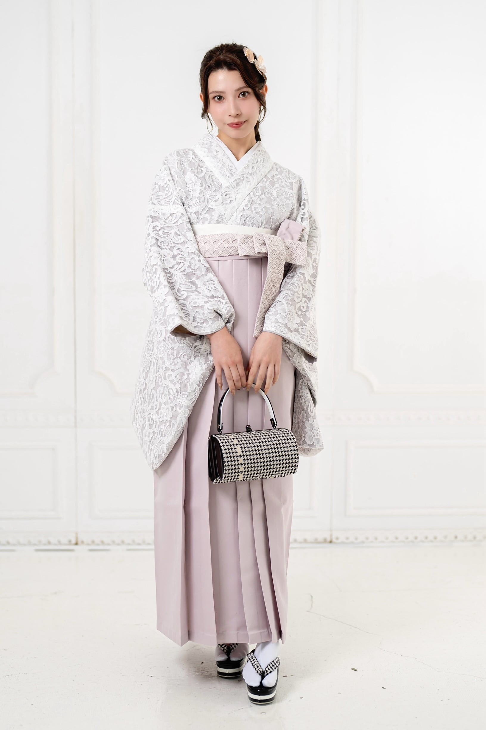 卒業式　総レースニ尺袖着物　バイカラー袴　2点セット 楽天市場】卒業袴 バイカラー袴 鶴柄 二尺袖着物 3点セット 袴