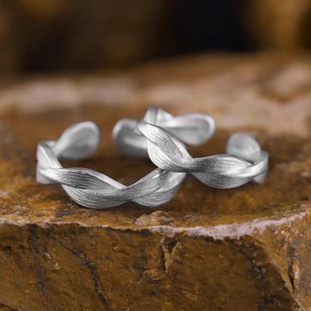 ツイストデザインメタルオープンリング G120