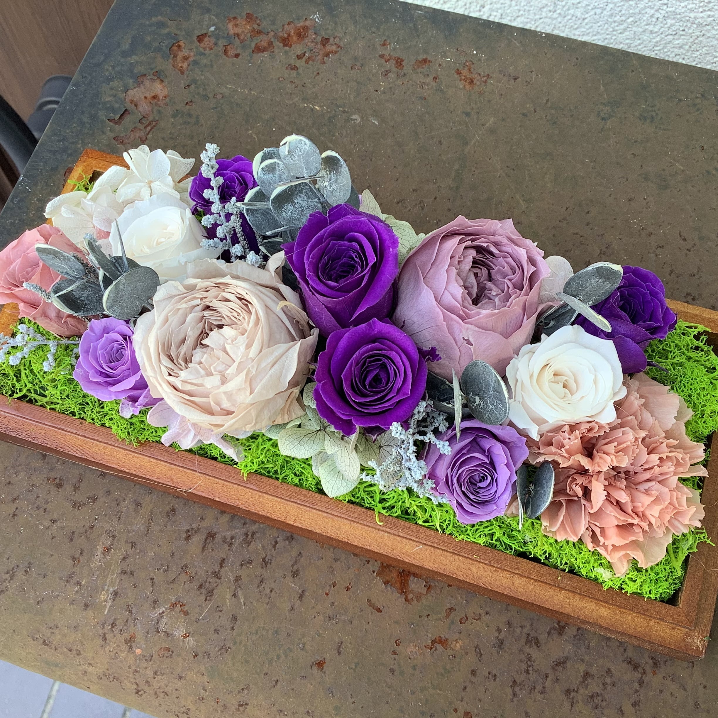 プリザーブドフラワー 古希や喜寿のお祝いにピッタリ ガラスケース