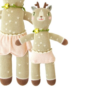 シカのヘーゼル Hazel the Deer