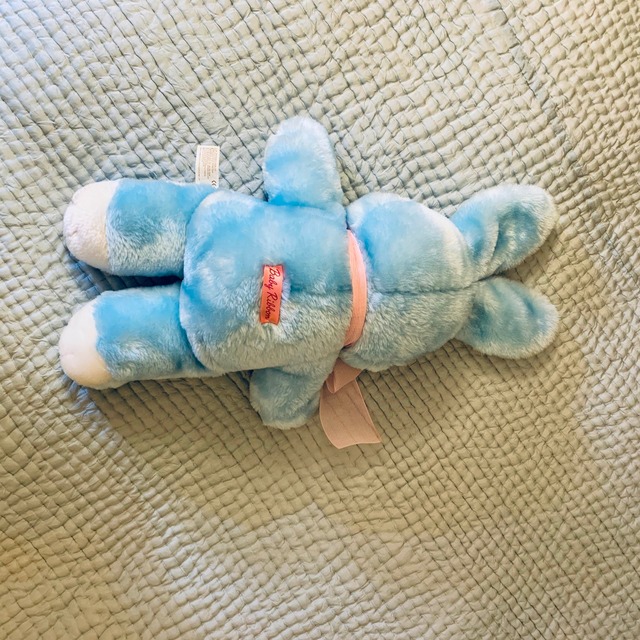 ブルーと白のツートンカラーのヴィンテージうさぎ(200103)